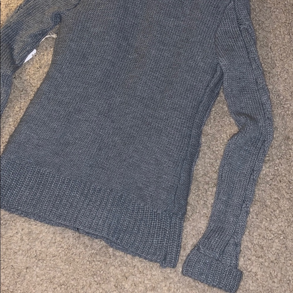 Grey Sweater - Picture 4 of 4